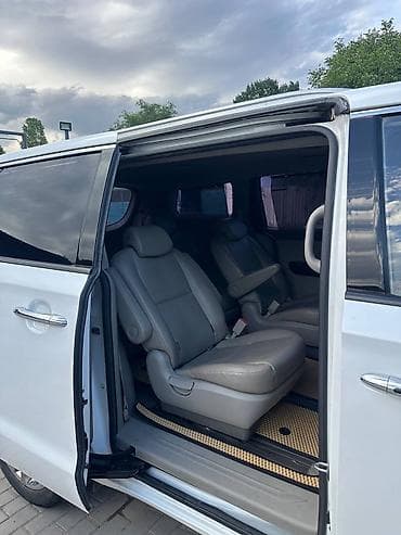 митсубиси спес стар: Kia Carnival: 2017 г., 2.2 л, Автомат, Дизель, Минивэн — 9