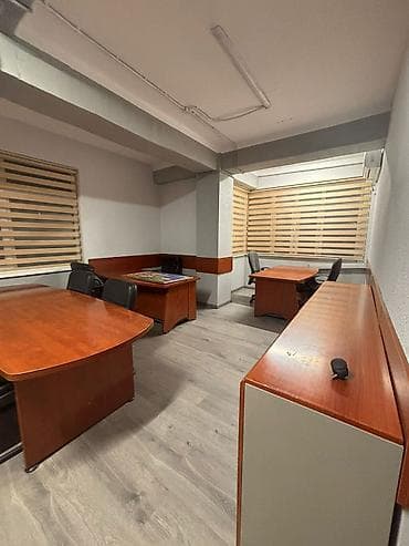 18: Аренда офисов, 80 м², В жилом комплексе, С оборудованием, 1 линия, С отдельным сан узлом — 2