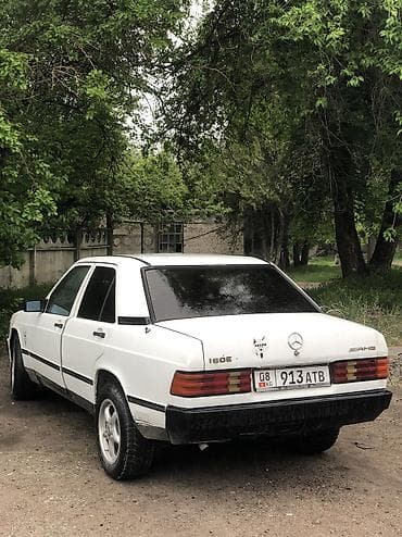 forester 2003: Mercedes-Benz 190: 1983 г., 2 л, Ручные, Бензин, Седан — 4