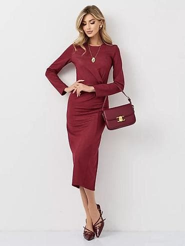 Платье
44 размер