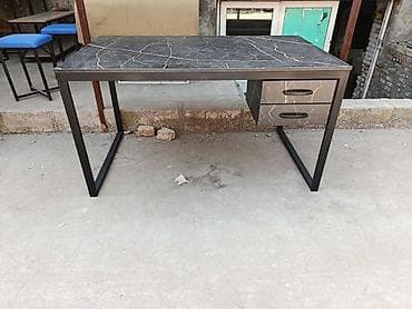 Мебель: Офисный стол, Нерегулируемый, цвет - Черный, Прямоугольный, Другой материал — 1