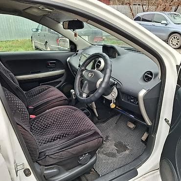 corolla e150: Toyota Ist: 2003 г., 1.5 л, Автомат, Бензин, Хэтчбэк — 4