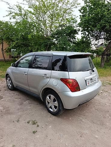 Toyota Ist: 2003 г., 1.5 л, Автомат, Хетчбек — 3