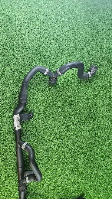 Патрубок Е90 е87.Е93 1712 7 548 224 В отличном состоянии, очень