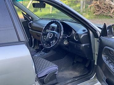 что за машина: Subaru Impreza: 2004 г., 1.5 л, Автомат, Газ, Седан — 3