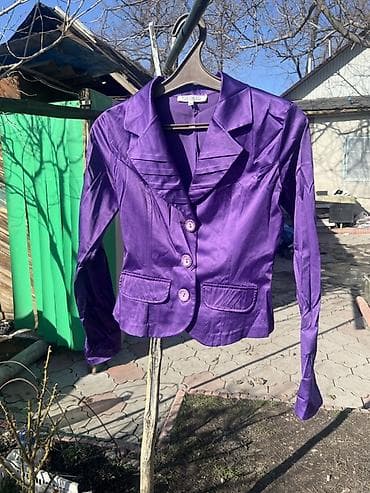 женские пиджаки с цветочным принтом: Женские укороченные пиджаки (2 шт.) 1) Тёмно-синий жакет — 4