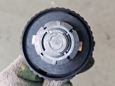 набор ключей в чемодане цена: Лючок бензобака Mercedes-Benz 1991 г., Новый, Аналог — 10