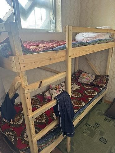 Спальные гарнитуры: Продаю б/у мебель в хорошем состоянии, нужно забрать разом за 10.000 — 2