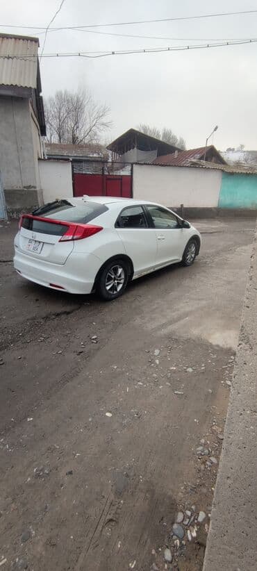 форт фокус 2013: Honda Civic: 2012 г., 1.8 л, Механика, Бензин, Хэтчбэк — 4