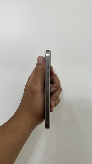 pixel 3a: IPhone 15 Pro, Б/у, 128 ГБ, Natural Titanium — 5