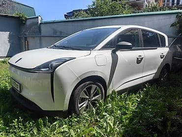 FAW: FAW Besturn: 2023 г., Электромобиль — 2