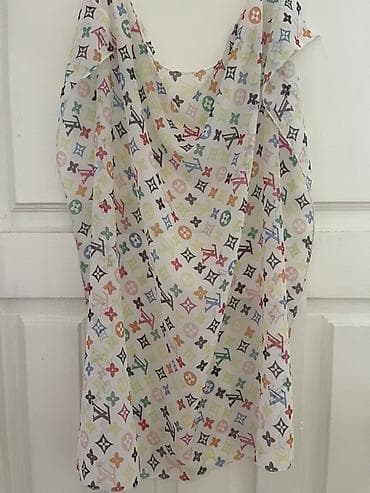 шарфы louis vuitton: Легкий полупрозрачный шарф/платок с ярким многоцветным монограммным — 1