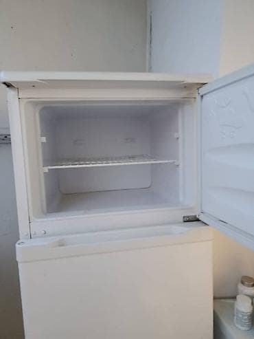 Техника и электроника: Холодильник Beko, Б/у, Двухкамерный — 4