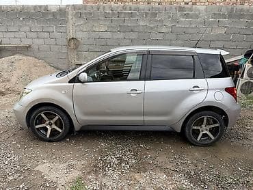 Toyota: Toyota Ist: 2003 г., 1.5 л, Автомат, Бензин, Хэтчбэк — 4
