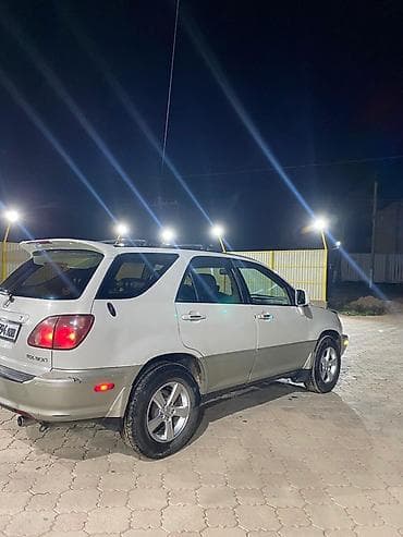 продаю машину: Lexus RX: 1999 г., 3 л, Автомат, Газ, Кроссовер — 3