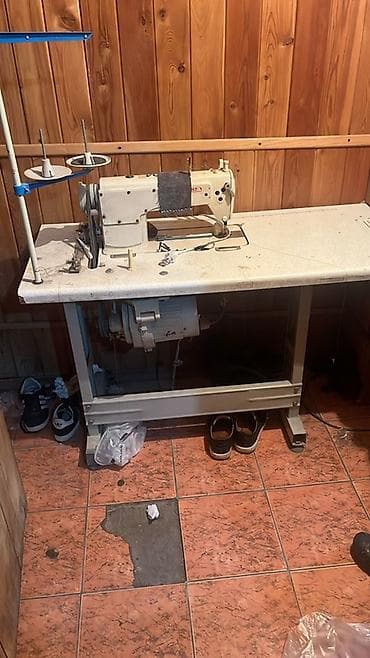 швейных машинки: В наличии, Платная доставка, Самовывоз — 1