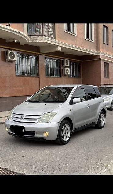 Унаа сатуу: Toyota Ist: 2002 г., 1.5 л, Автомат, Бензин, Хетчбек — 3