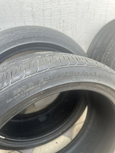 rf1 rf2: Шины 235 / 40 / R 19, Лето, Б/у, Комплект, США, GoodYear — 2