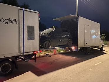 Авто кызматтары: Буйрутма берүү Мерседес жүк ташуучу спринтер, Жүк ташуучу жумушчусу менен — 1