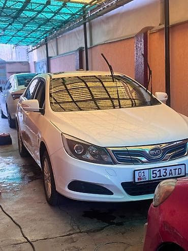 Транспорт: BYD E5: 2019 г., Вариатор, Электромобиль, Седан — 2