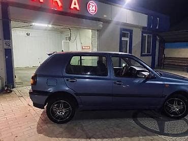 Volkswagen Golf: 1992 г., 1.8 л, Механика, Бензин, Хэтчбэк — 7