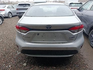 Toyota: Toyota Levin: 2020 г., 1.8 л, Вариатор, Гибрид, Седан — 2