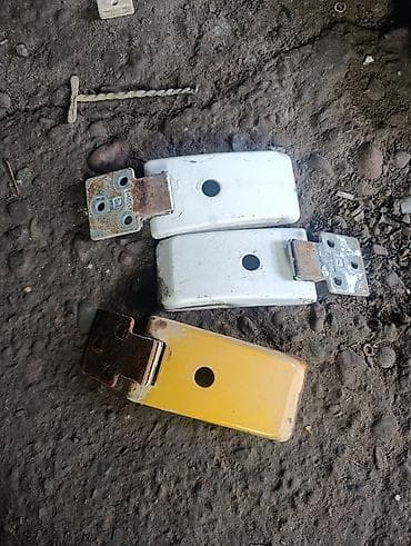 вешалка металлическая: Стальные, Для откатных ворот — 2