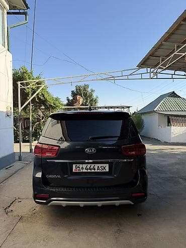 Унаа сатуу: Kia Carnival: 2018 г., 2.2 л, Автомат, Дизель, Вэн/Минивэн — 3