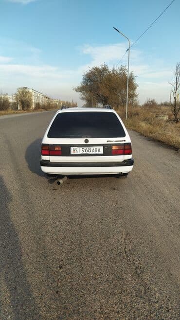 куплю авто на рассрочку: Volkswagen Passat: 1993 г., 1.8 л, Механика, Бензин, Универсал — 12