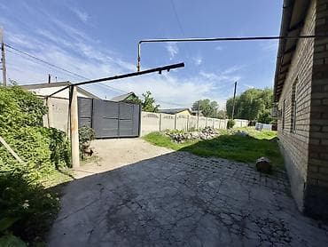 бишкек дома: Продаётся дом в районе улиц Боталиева/Тулебердиева, участок 9-соток по — 4