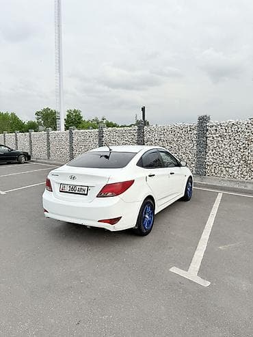 Продажа авто: Hyundai Solaris: 2015 г., 1.6 л, Автомат, Бензин, Седан — 6