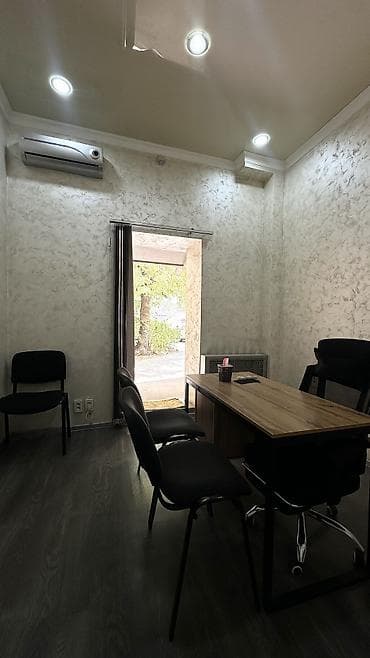 продаю офис политех: Продажа офисов 60 м², С ремонтом, Без мебели, Многоэтажное здание, 1 этаж — 8