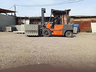 ом 628: Погрузчик, Колесный, Вилочный — 1