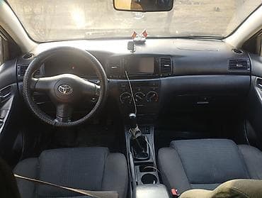 tesla model 3: Toyota Corolla: 2005 г., 1.6 л, Механика, Бензин, Седан — 4