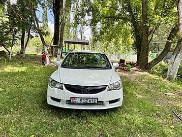 салон машины: Honda Civic: 2009 г., 1.8 л, Автомат, Бензин, Седан — 3