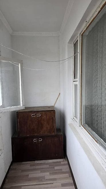 продаю квартиру 9 микрарайоне: 1 комната, 33 м², 105 серия, 9 этаж, Старый ремонт — 3