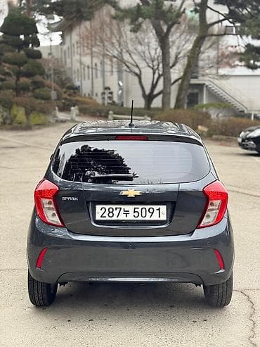 машина 8000: Chevrolet Spark: 2021 г., 1 л, Автомат, Бензин, Хэтчбэк — 5