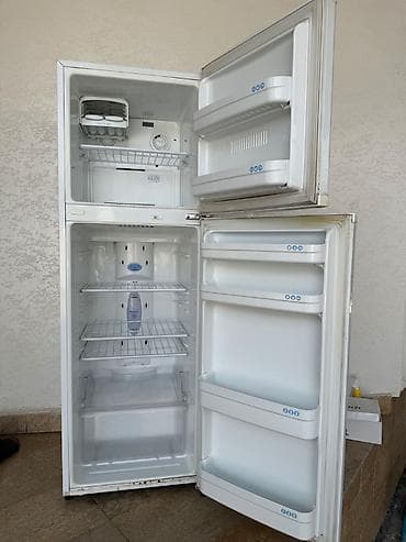 Продается бу холодильник в отличном рабочем состоянии, LG. Цена 15000