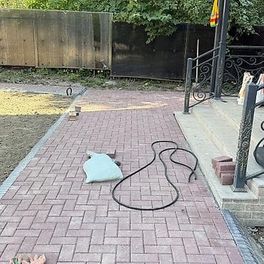 Кирпич брусчатка, Балдар аянтчалары үчүн, Бетондон, Басылган, Жаңы, Кепилдиги, Коюу, Акысыз чыгуу — 8