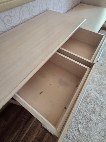 фиолетовая кухонная мебель: Спальный гарнитур, Б/у, Комод, Другая страна производитель, Платная доставка, Самовывоз, цвет - Розовый — 11