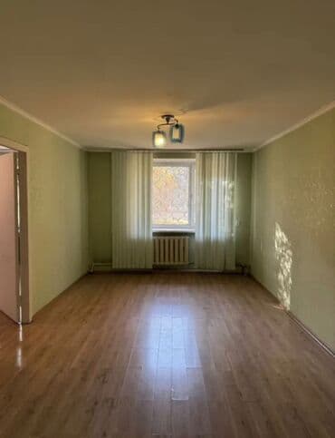 1 комнатная квартира в центре: 3 комнаты, 63 м², Индивидуалка, 1 этаж, Косметический ремонт — 1