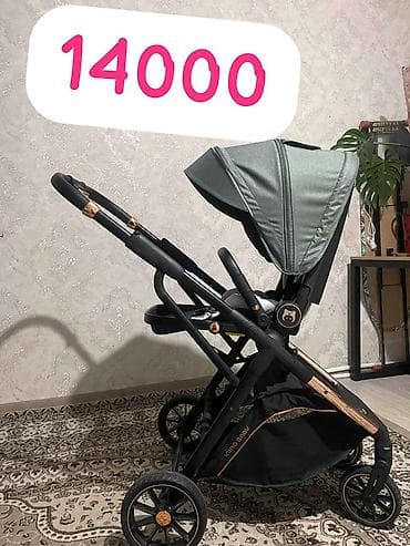 Прогулочная коляска Innig baby б/у цвета хаки купили пол года назад за