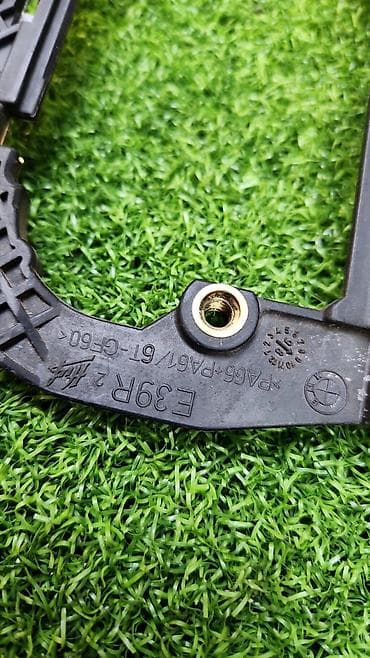 belarus mtz: Рамка пер правая е39 Год 2000 В отличном состоянии, очень большой — 3