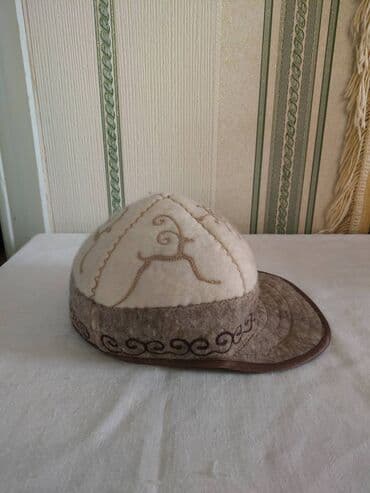 Кепка -
Шляпа