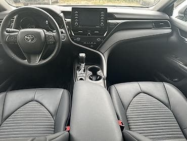 prius plus: Toyota Camry: 2022 г., 2.5 л, Автомат, Бензин, Седан — 7