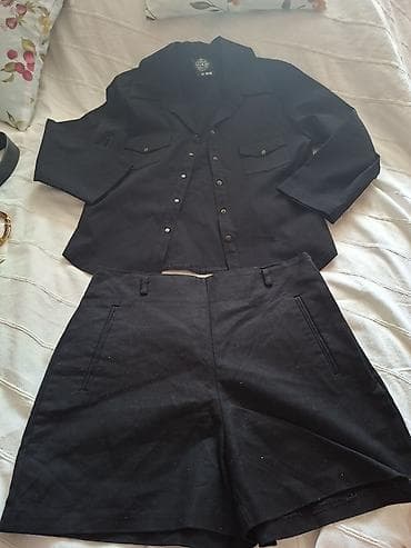 кастюм брюки: Женский костюм из двух предметов: рубашка/куртка и шорты, черный — 1