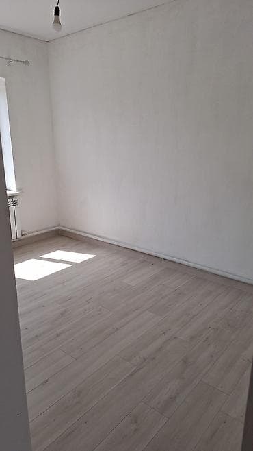 квартира ик: Сдаю дом 2 комнаты отдельно сан узел и кухня. в стоимость аренды — 3