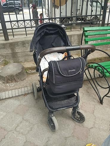 дорожные коляски: Прогулочная коляска с большой корзиной и сумкой-органайзером - Тип — 3