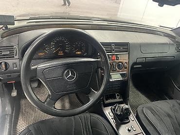suzuki lets: Mercedes-Benz C-Class: 1995 г., 2 л, Ручные, Бензин, Седан — 3