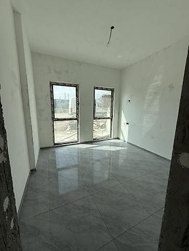 Үйлөрдү сатуу: 600$ Продается просторный таунхаус с жилой площадью 275м2 с — 6